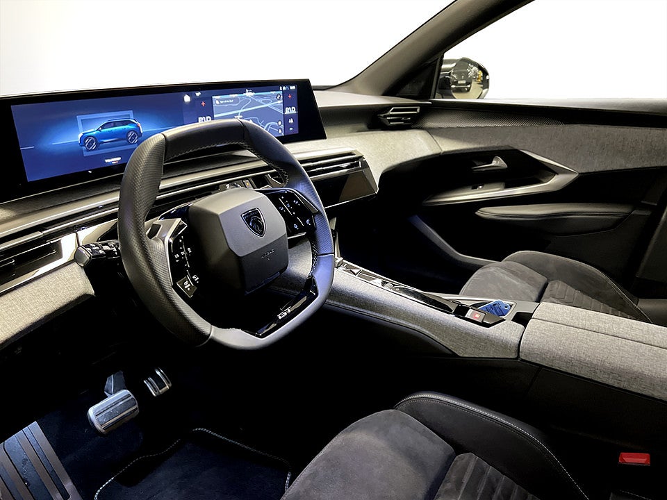 Bild på Peugeot 5008 GT Hybrid 145hk Aut 7-SITS B-KAMERA CARPLAY