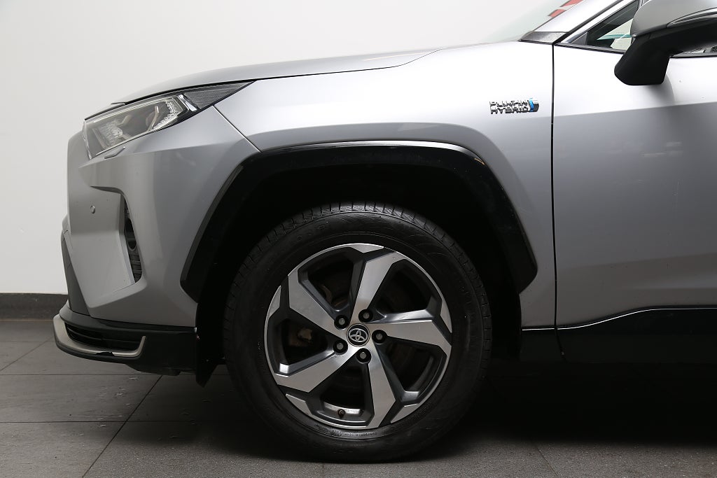 Toyota RAV4 Plug-in Hybrid E-CVT X-Edition AWD Extraljus Drag 2021