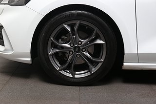 Halvkombi Ford Focus 8 av 21