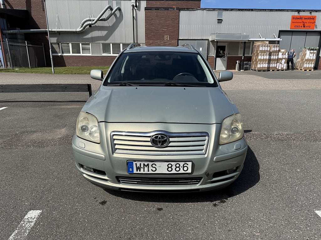 Toyota Avensis Kombi 2.4 D-4 VVT-i Automatisk, 163hk