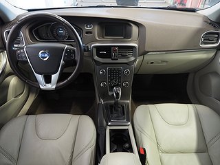 Halvkombi Volvo V40 Cross Country 9 av 19