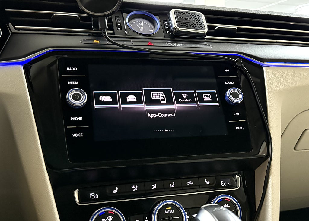 Volkswagen Passat GTE 1.4 TSI ACT GTE PANO VÄRMARE COCKPIT DRAG MASSAGE