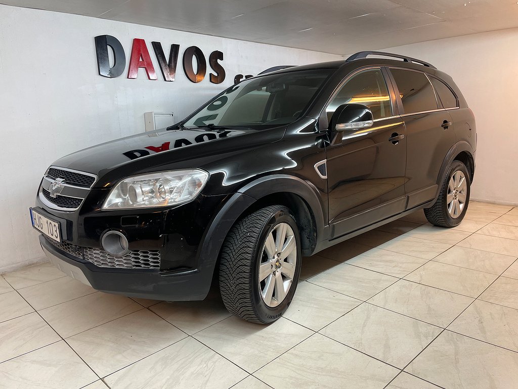 Chevrolet Captiva 3.2 V6 AWD   DRAg M-Värmare   7 sitt 