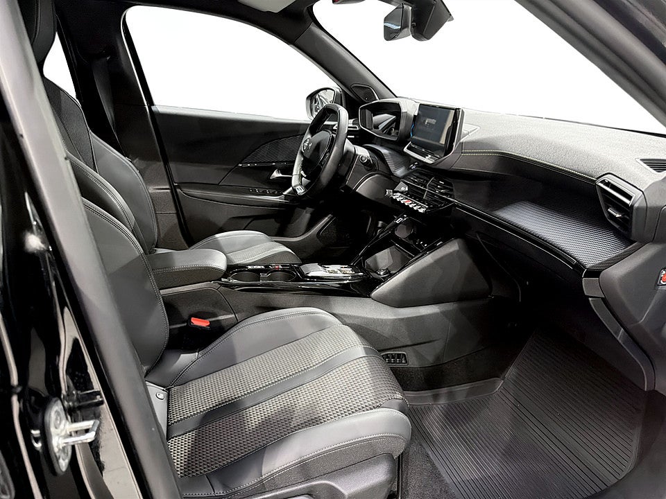 Bild på Peugeot E-2008 GT 50kWh 136hk Aut - B-KAMERA, CARPLAY