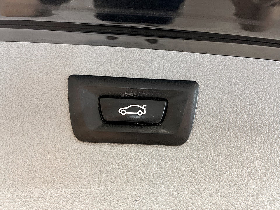 Bild på BMW 328i Touring Sport Line 245hk BACKSENSORER