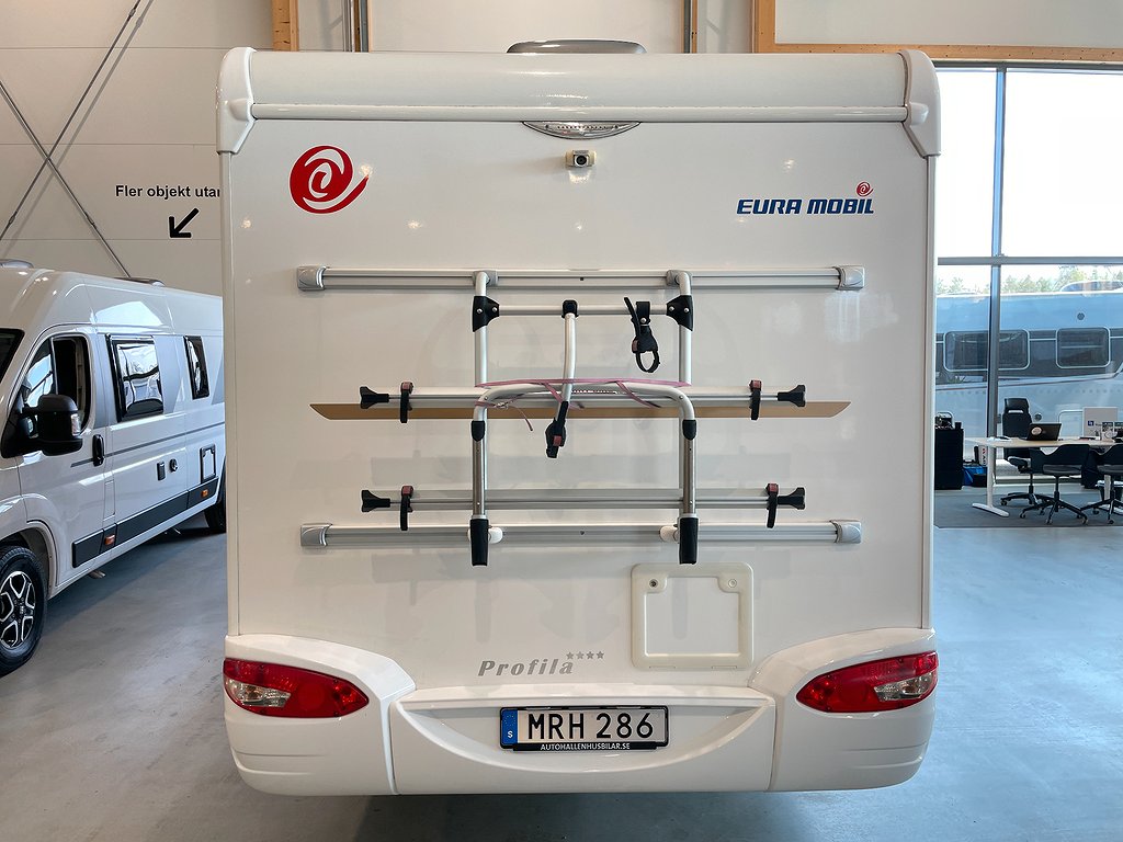 Eura Mobil Profilia RS 730 EB /ALDE/Solcell/L-bädd/Badrum bak - Eura Mobil