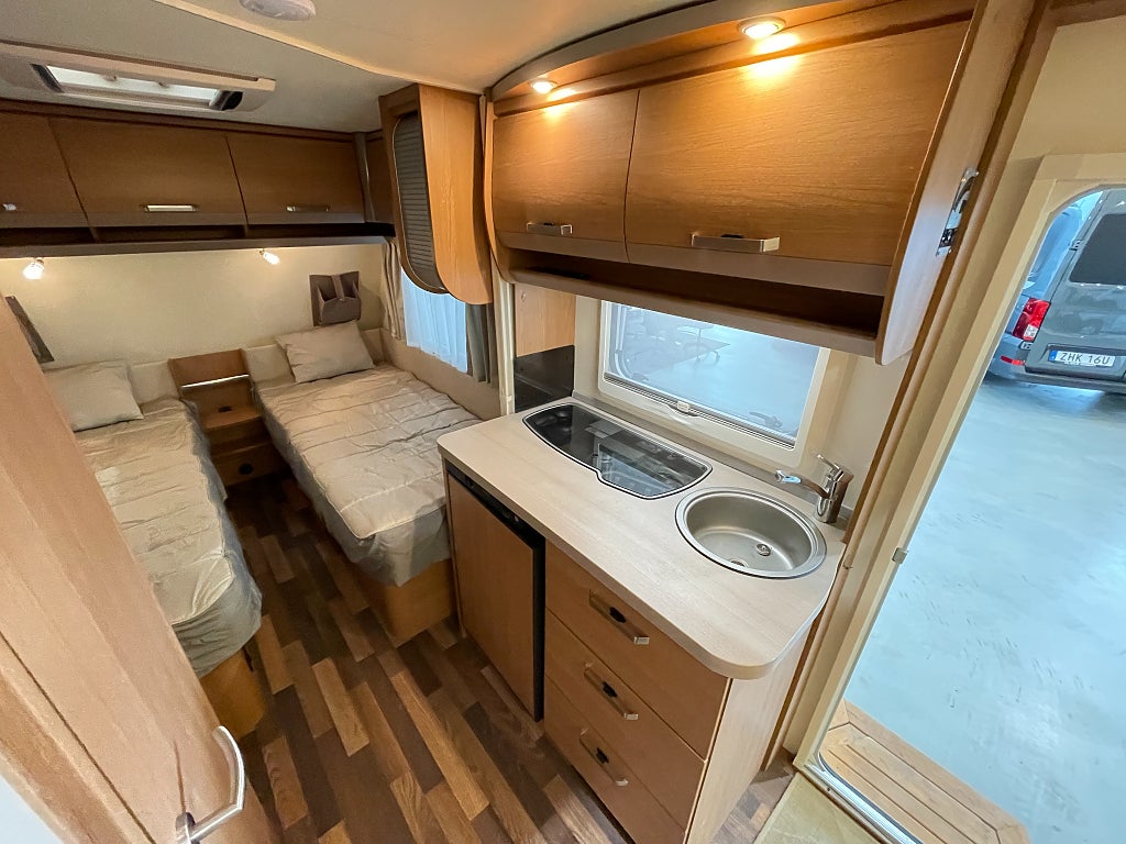 Knaus 500 Sport /Markis/1500kg totalvikt/Smidig resevagn/Långbäddar - Knaus