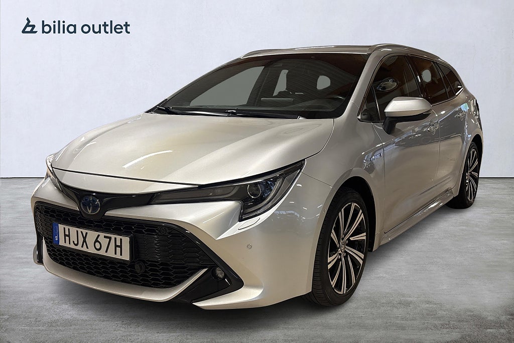 Toyota Corolla Touring Sports Hybrid e-CVT / M-värmare / Drag / B-kam