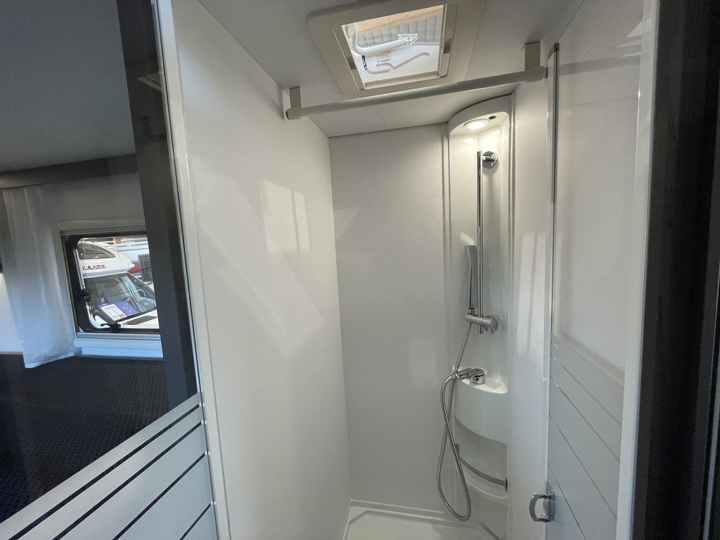 Sun Living S 75 SL /B-körkort/Taksäng /5 bältad/4479kr/mån/Automat9vxl/ - Sun Living