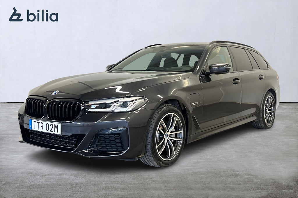 BMW 530e xDrive Touring/M Sport/HUD/H&K/Drag/Display Key