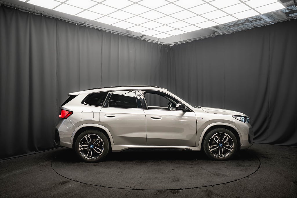 BMW X1 i xDrive30 M Sport H/K ELSTOL MINNE KAMERA ADAP FART