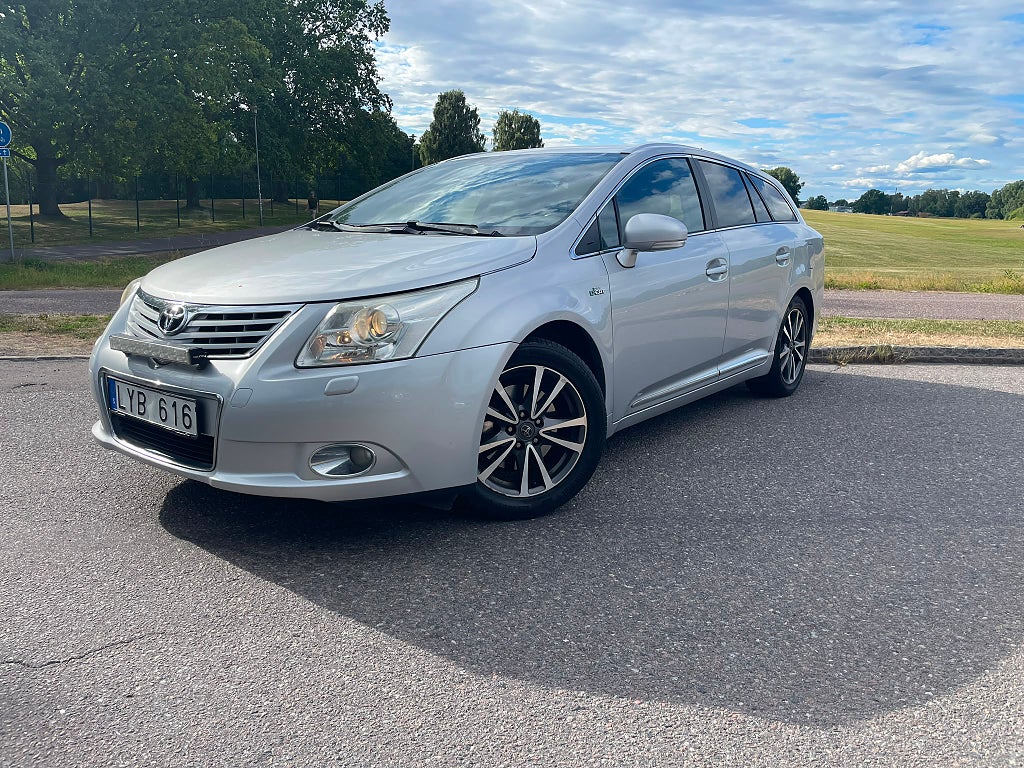 Toyota Avensis Kombi 2.2 D-4D Business Euro 5 AUTOMAT
