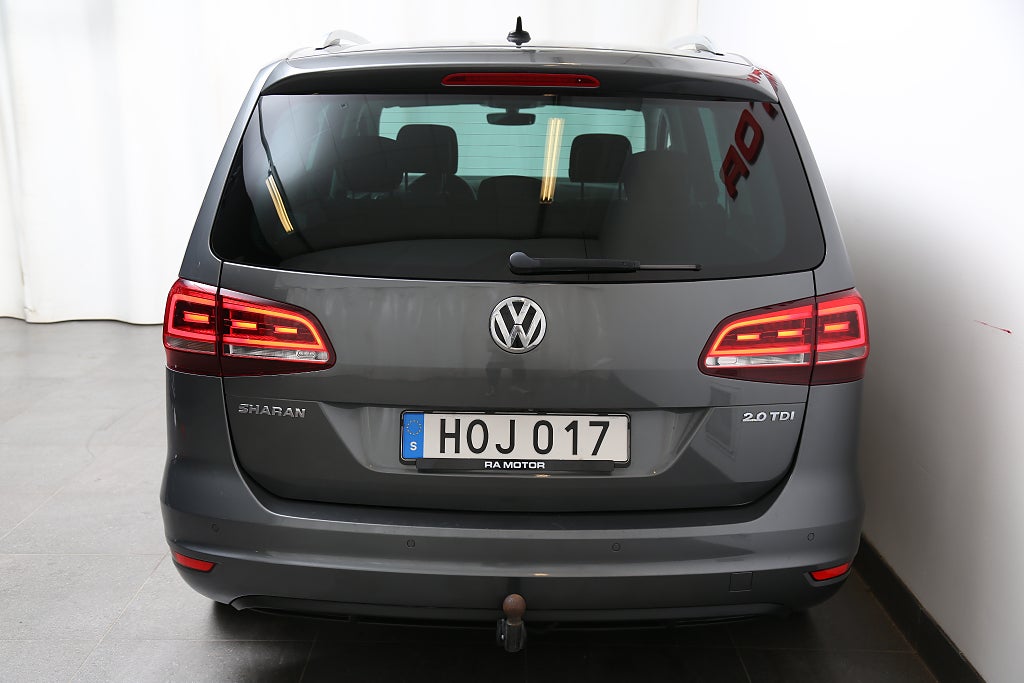 Volkswagen Sharan 2,0 TDI 150hk Premium Aut Panorama 7-sits Värmare Drag