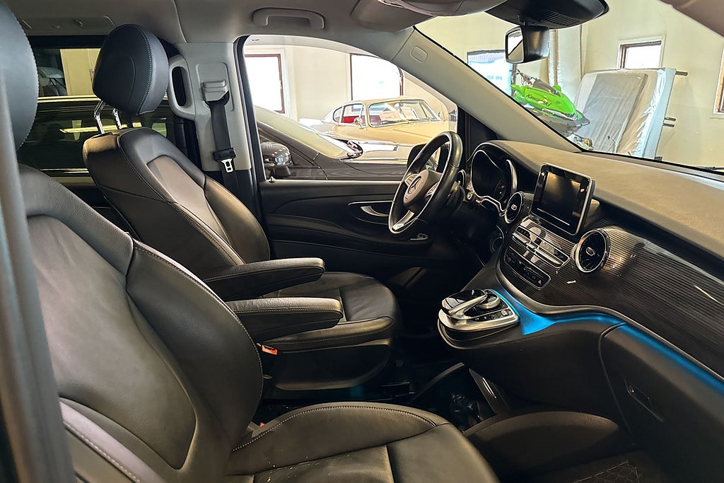 Mercedes-Benz V 250d 4MATIC 9G-Tronic Drag 360° P-värm Skinn 7sits miniatyr 15