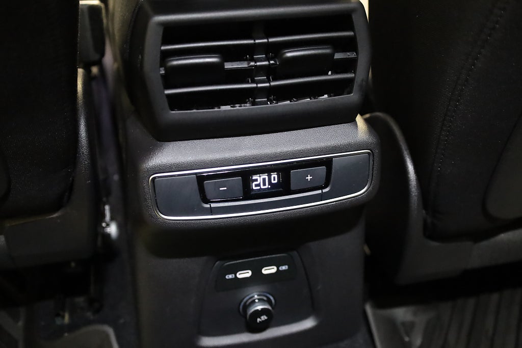 Audi Q4 E-Tron e-tron Proline CarPlay Värmare PDC Leasbar 2023