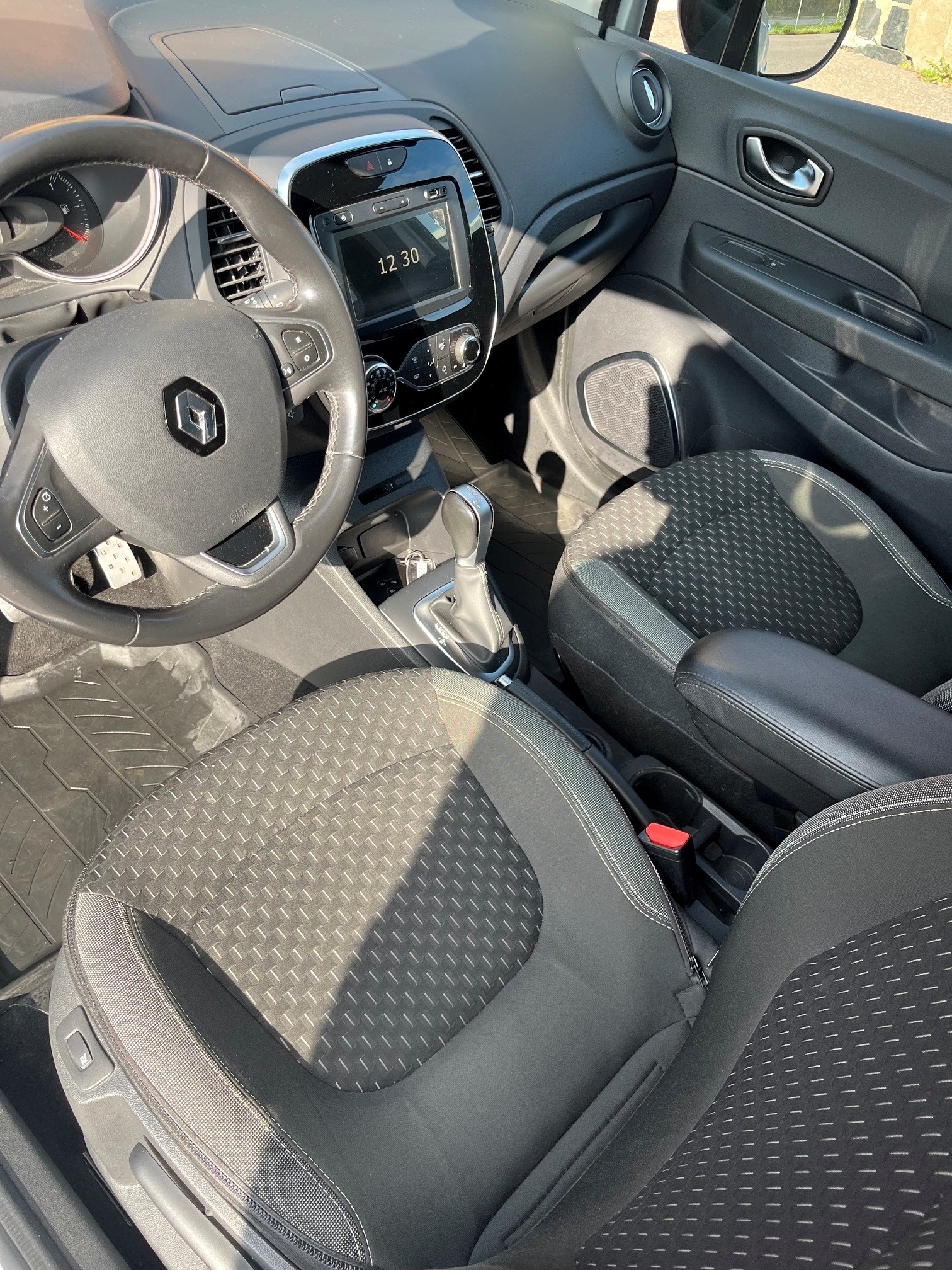 Renault Captur 1.2 TCe EDC Euro 6 2018, bild 4/10