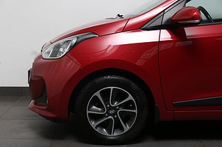 Halvkombi Hyundai i10 3 av 21