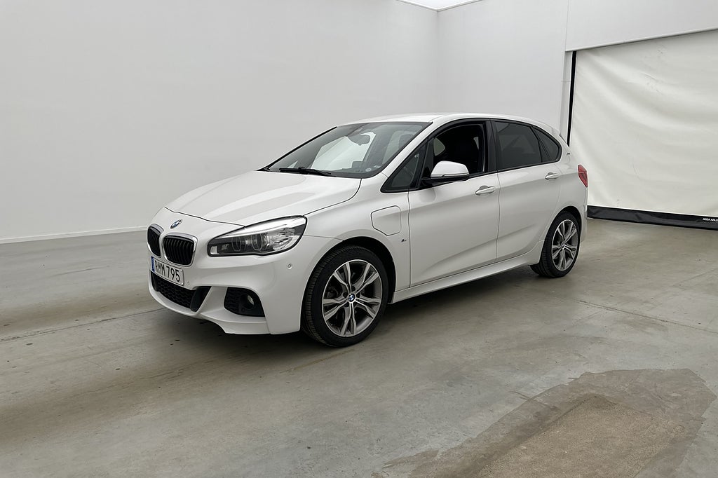 BMW 225xe M Sport HiFi HUD Navi Kamera Skinn
