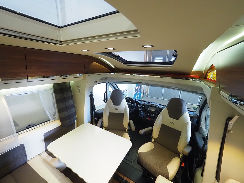 Adria Coral 670 SL Supreme I ALDE I Solcell I 150hk