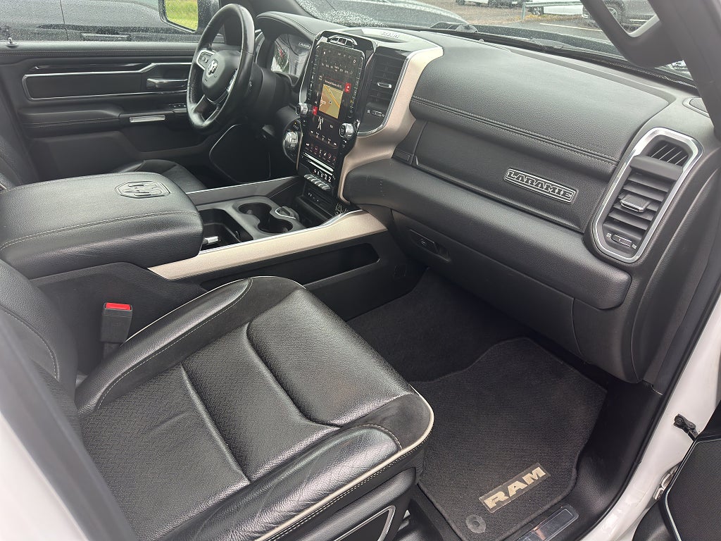 Dodge Ram 1500 Crew Cab LARAMIE 4X4 401 hk - bild 14