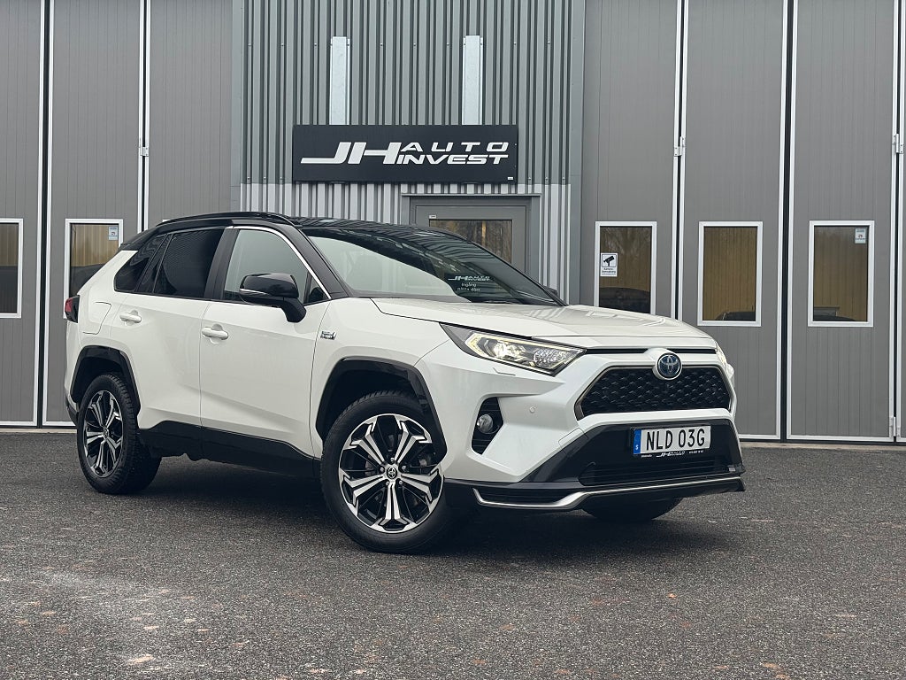 Toyota RAV4 Plug-in Hybrid E-CVT Premium Läder Moms Se Spec