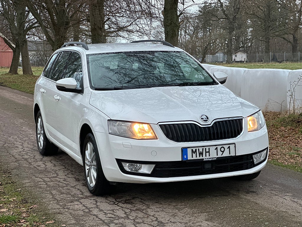 Skoda Octavia 1,6 TDI Ambition Euro 6 Svensksåld Automat Drag