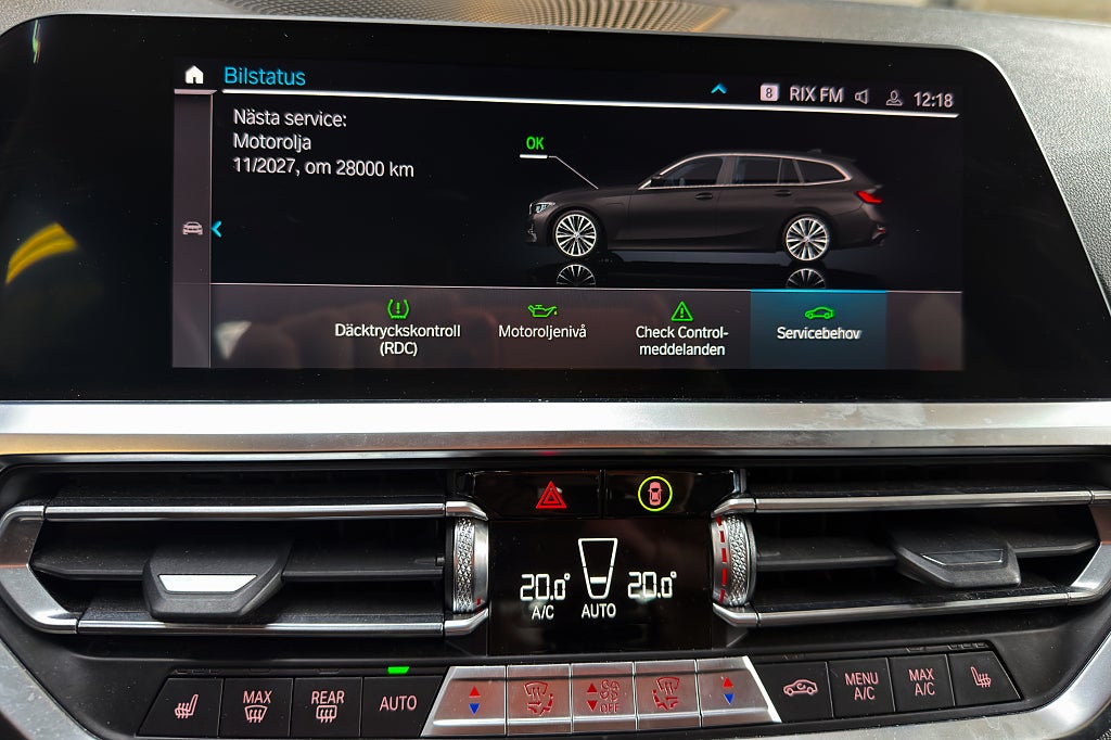 BMW 330e Touring|Drag|Värmare|CarPlay|B-kamera|Cockpit|XtraBoost