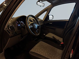 Suzuki SX4 1.6 DOHC 16V VVT 4×4 SoV-Däck/P-Sens/MoK-Värmare – bild 7