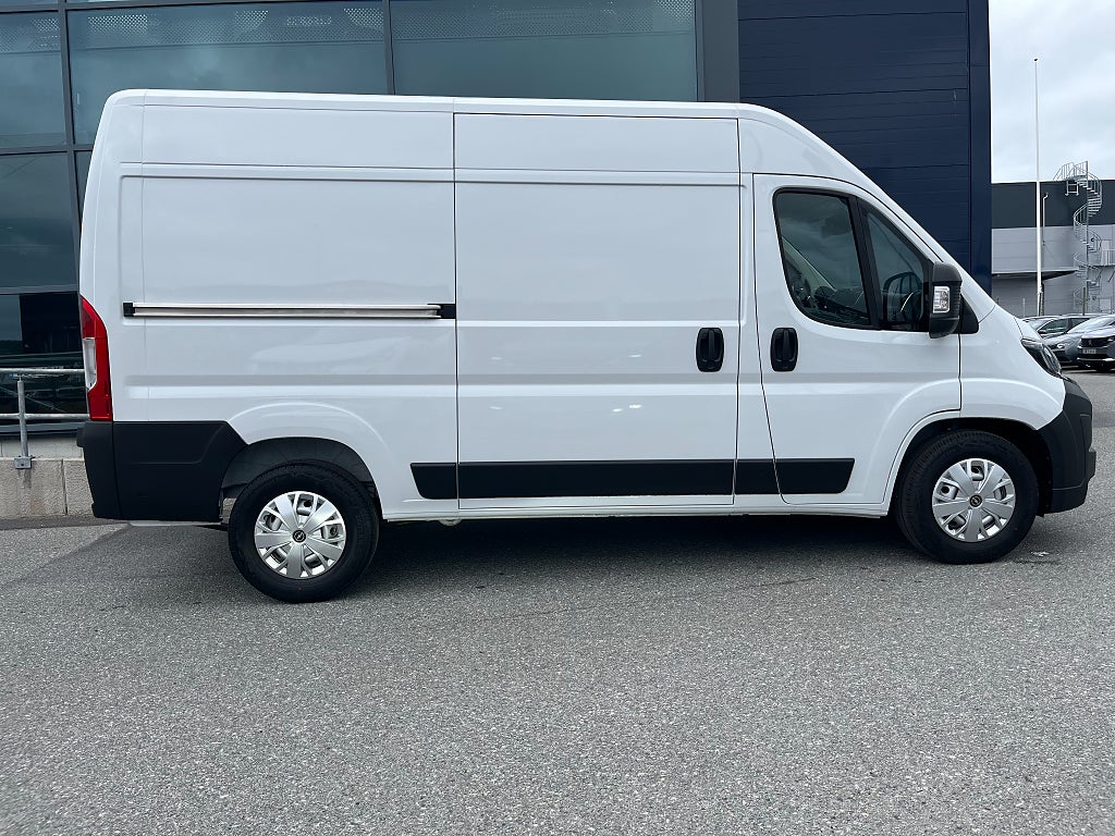 Bild på Opel Movano BlueHDi 140hk Aut L2H2 - Avdragbar moms