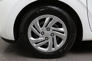 Halvkombi Hyundai i10 4 av 19