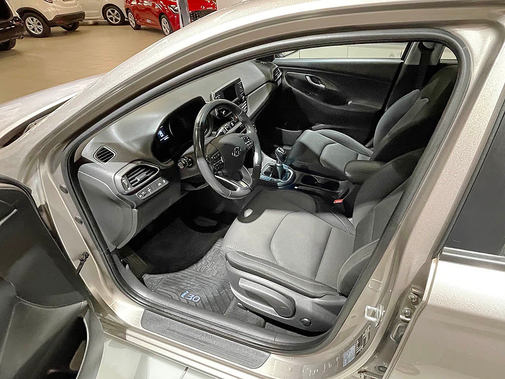 Hyundai i30 Kombi 1,4T-GDi Automat 140Hk