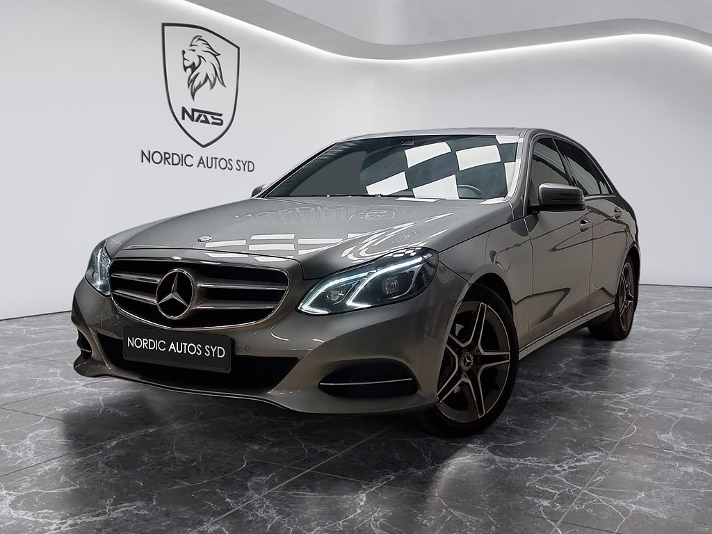 Mercedes-Benz E 220 CDI / BlueEFFICIENCY / Avantgarde / Navi