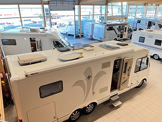 Husbil-integrerad Niesmann ARTO 79 LE 5 av 25
