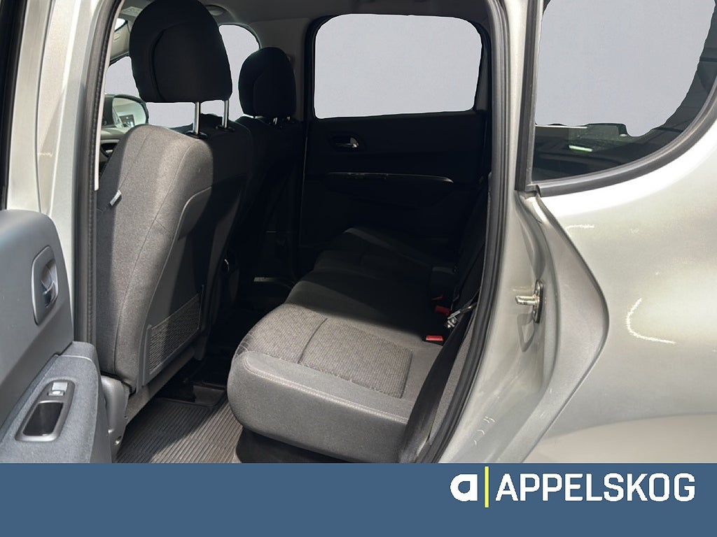 Peugeot 3008 ACTIVE 1,6 HDI |RÄNTA 3,99%|V-HJUL INGÅR| thumbnail