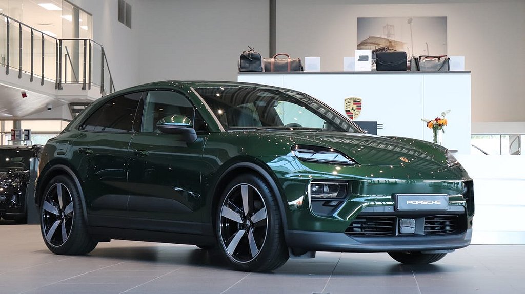 Porsche Macan 4 Electric