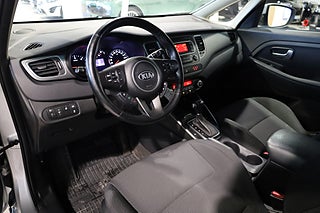 Minibuss Kia Carens 8 av 25