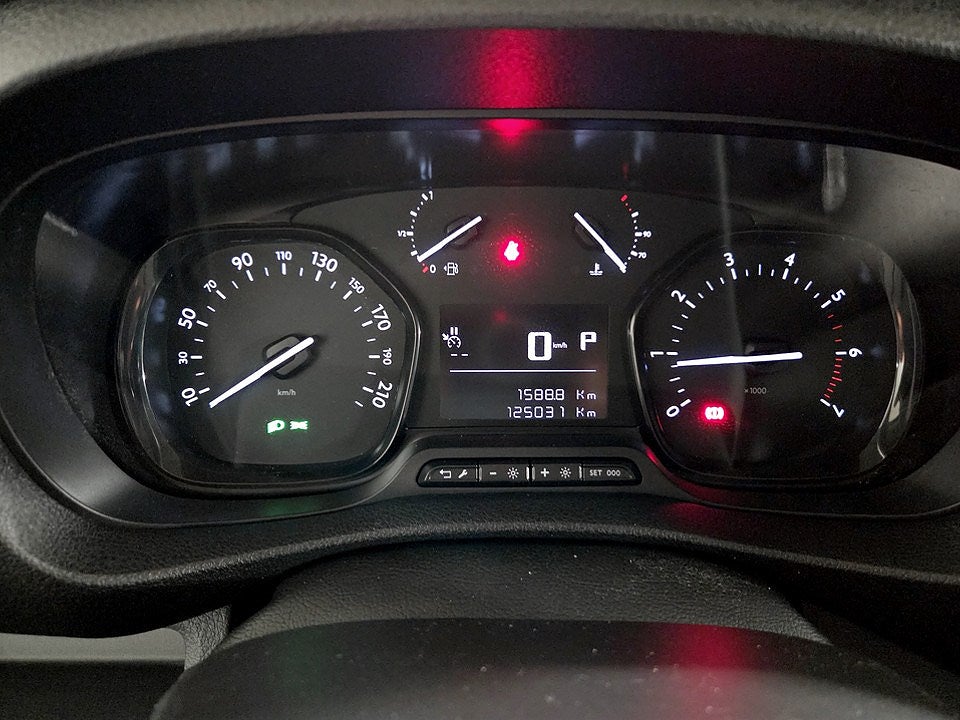 Bild på Opel Vivaro Business 2.0 177hk Aut L3 - DRAG, P-SENSOR BAK