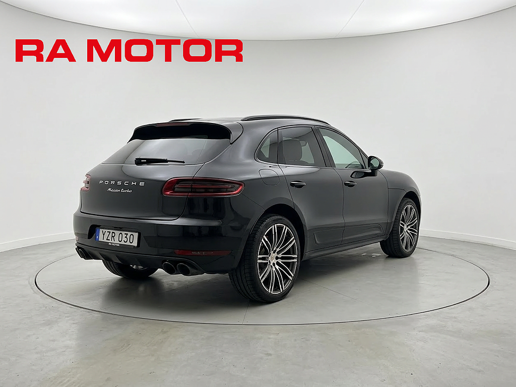 Porsche Macan Turbo 400hk |Sport Chrono|Pano|Bose|PDLS+|Värmare| 2018