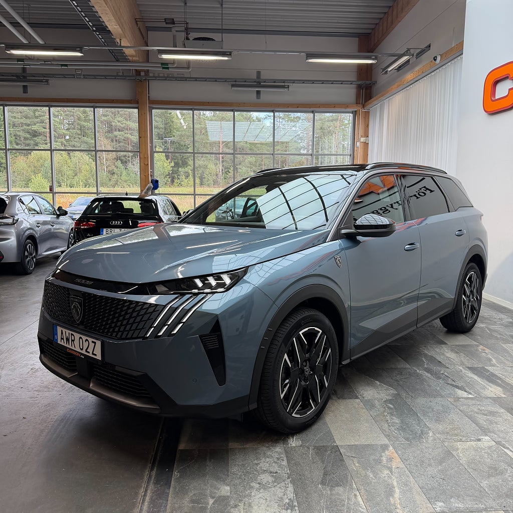 Peugeot 5008 HYBRID 136 e-DSC GT 7-Sits Cockpit Navi Backkamera MOMS