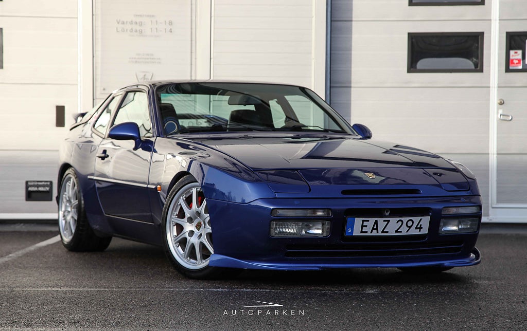 Porsche 944 Turbo 