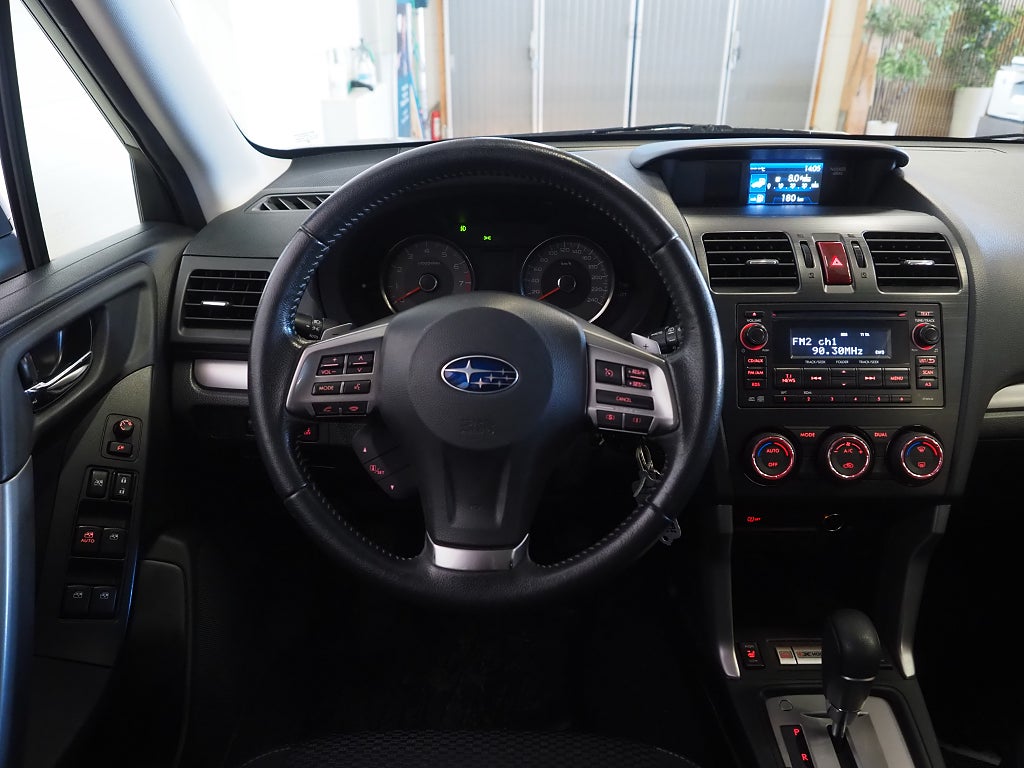 Subaru Forester 2.0 4WD 150hk XS Automat Drag Kamera M-Värmare 2014