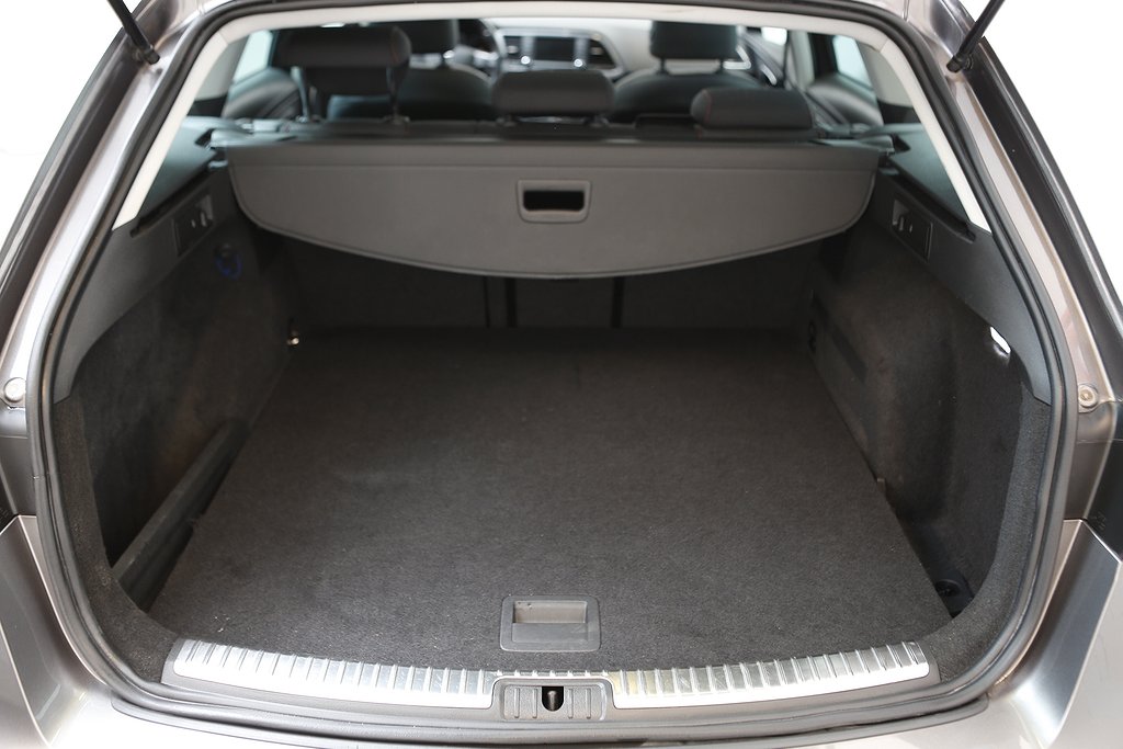 Seat Leon ST 2,0 TDI 150hk 4Drive FR Panorama Kamera Drag 2016