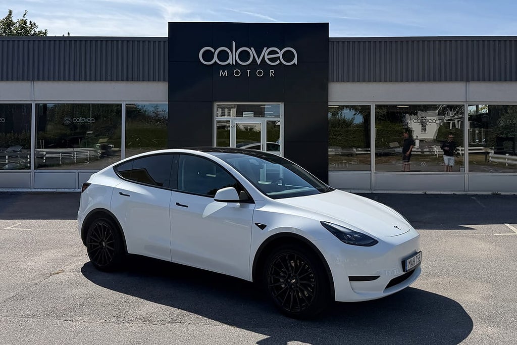 Tesla Model Y Model Y RWD 299 hk Automat - Panorama, Drag