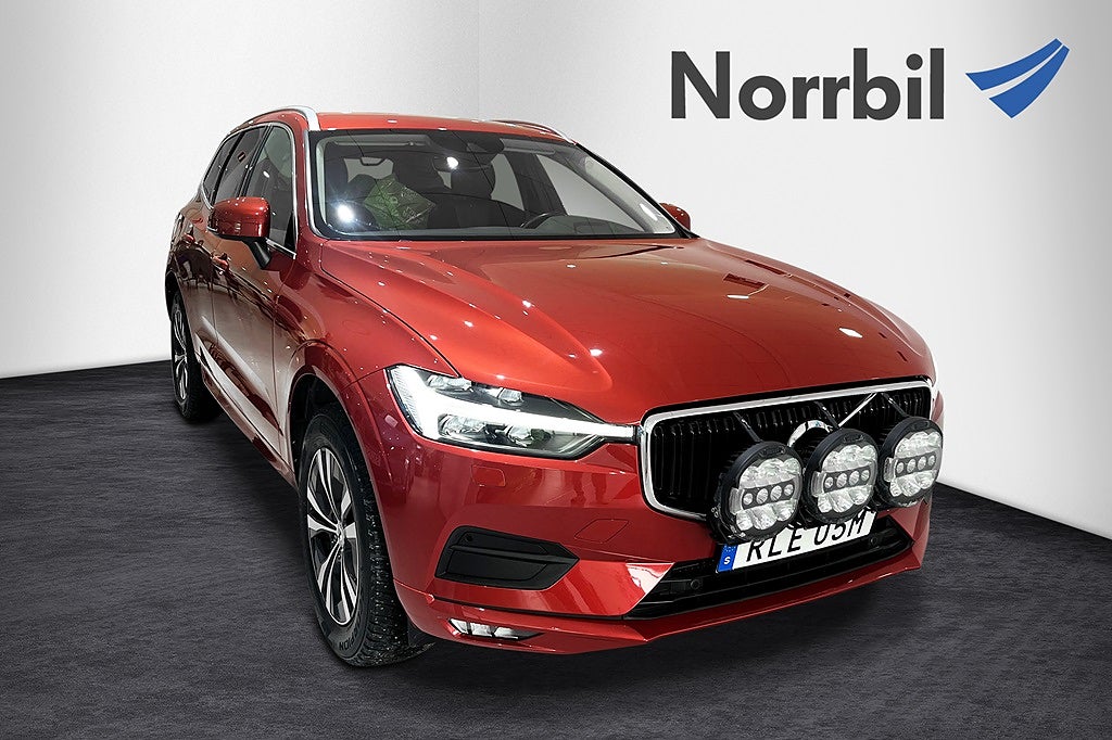 Volvo XC60 B4 AWD Momentum Advanced SE NavigationPro