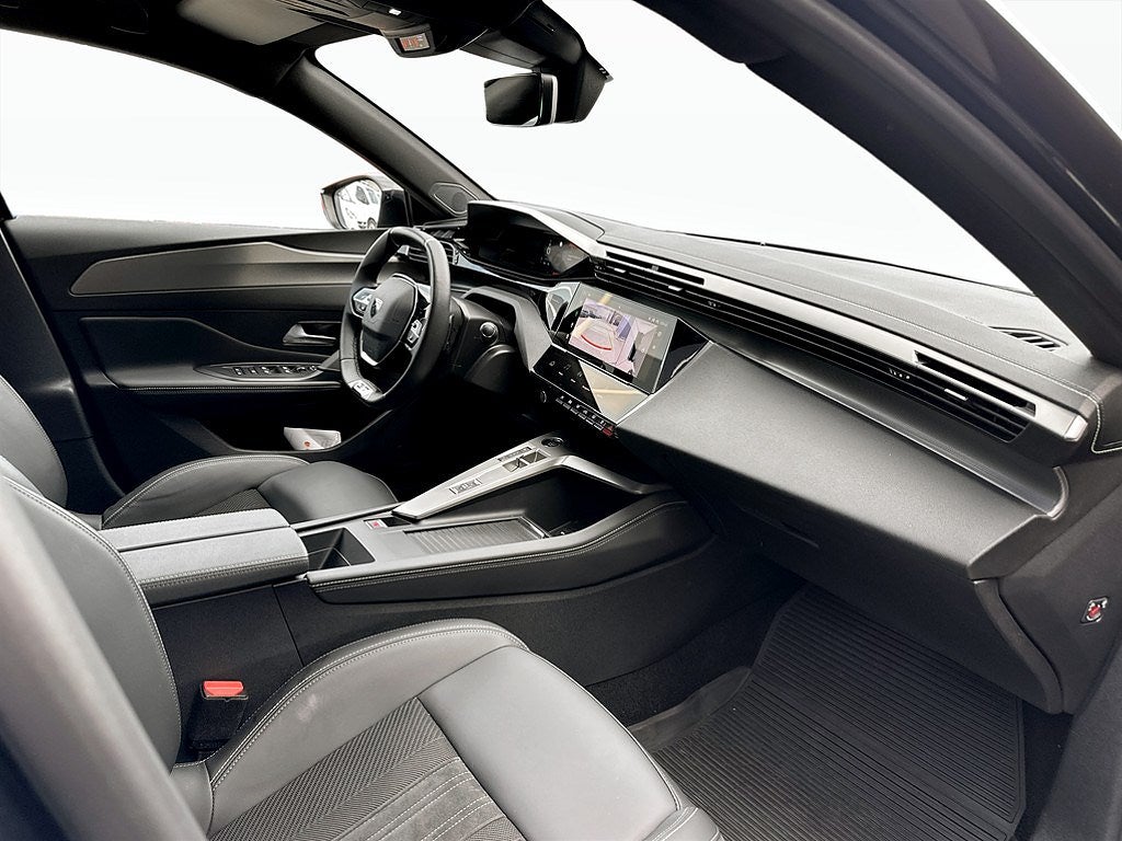 Bild på Peugeot 308 SW GT 1.2 PT 130hk Aut - 360-KAMERA, ELSTOL MINNE