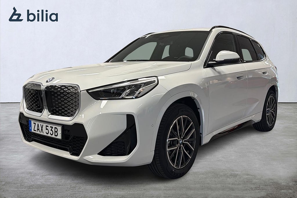 BMW iX1 eDrive 20 M-sport active | Drag |Backkamera |Rattvärme