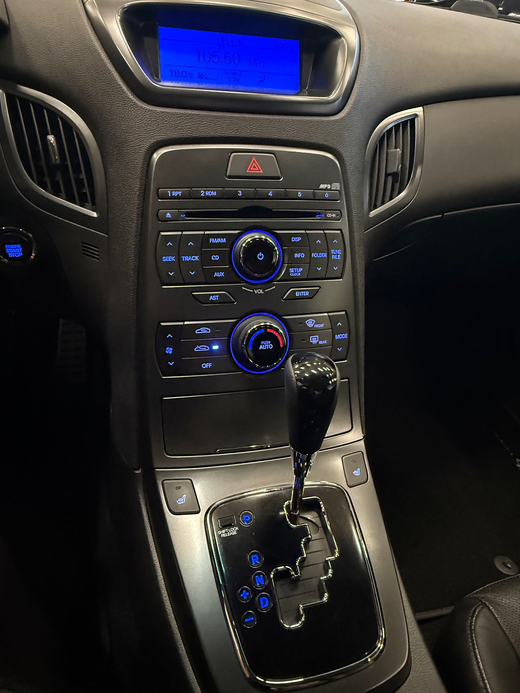 Hyundai Genesis Coupé 3.8 V6 | 303 ch | BVA | Cuir intégral | Régulateur adaptatif | Sièges chauffants | Keyless | Radar de recul