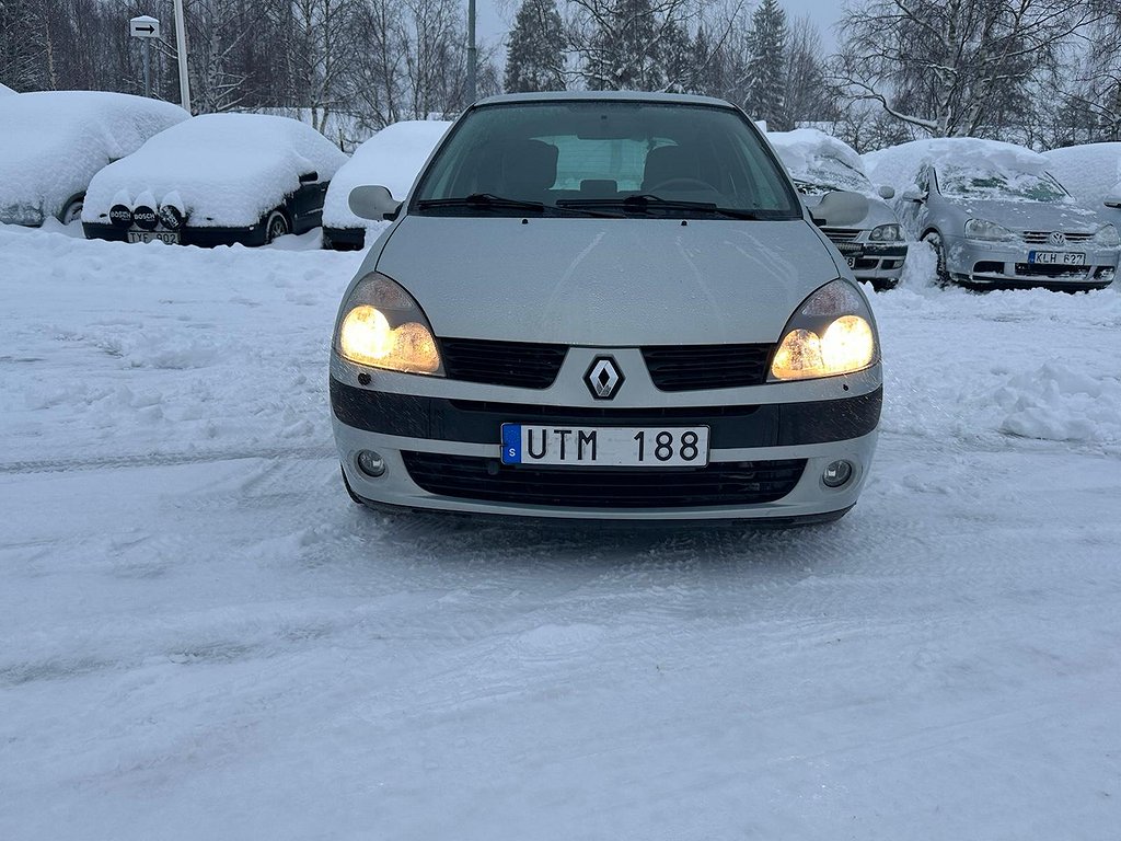 Renault Clio 5-dörrars Halvkombi 1.2 Euro 4