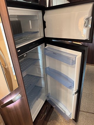 Husbil-halvintegrerad Bürstner Nexxo T 720 AUTOMAT 11 av 20