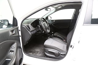 Halvkombi Hyundai i20 9 av 23